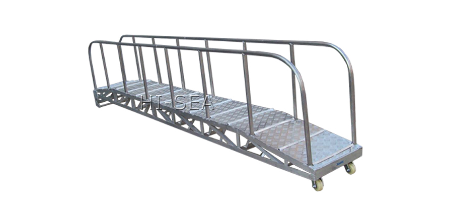 marine-aluminium-gangway-with-fixed-handrails1.png